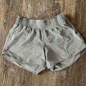 Lululemon Striped Short SZ 8 Long